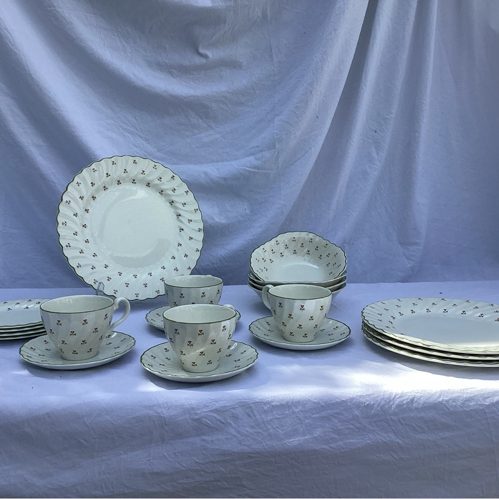 Laura Ashley Dinnerware Set with Elegant Design